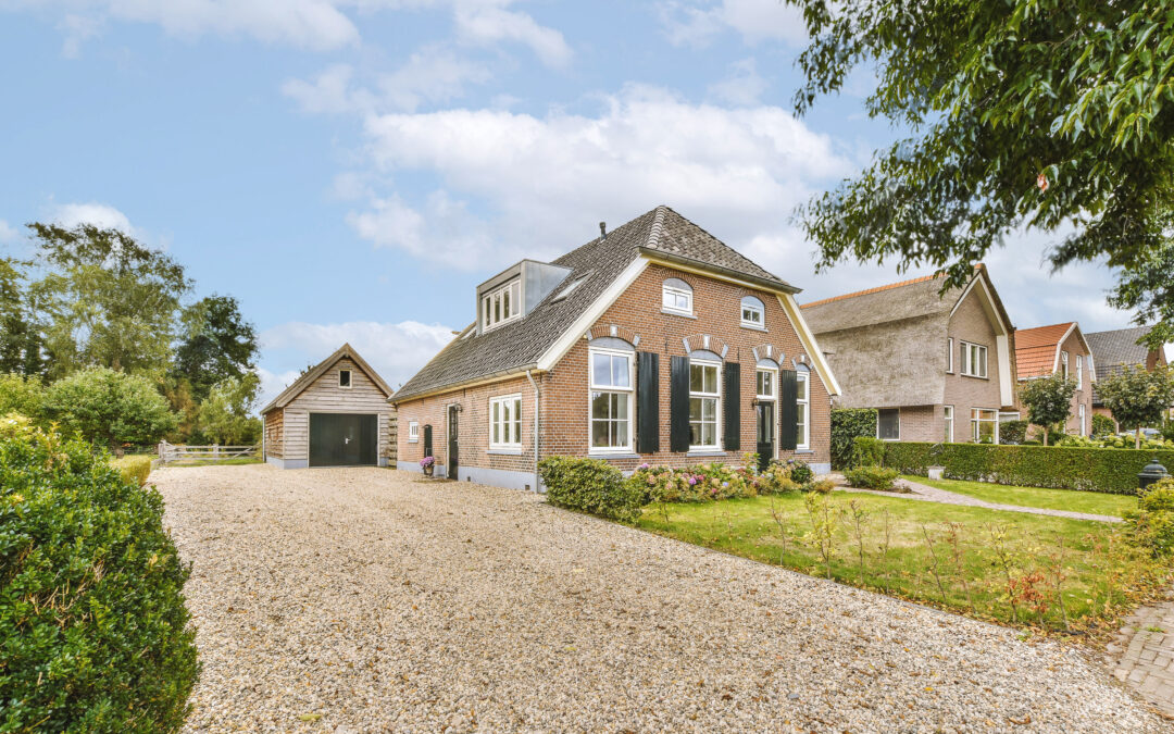 Short Term Bridging Finance for Chain Breaks: How It Works and How Brightstar Financial Can Help